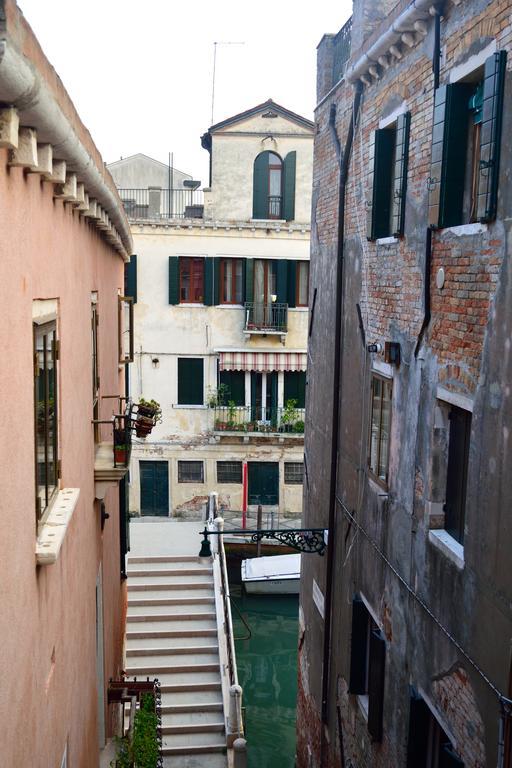 Biennale 252 * Venise