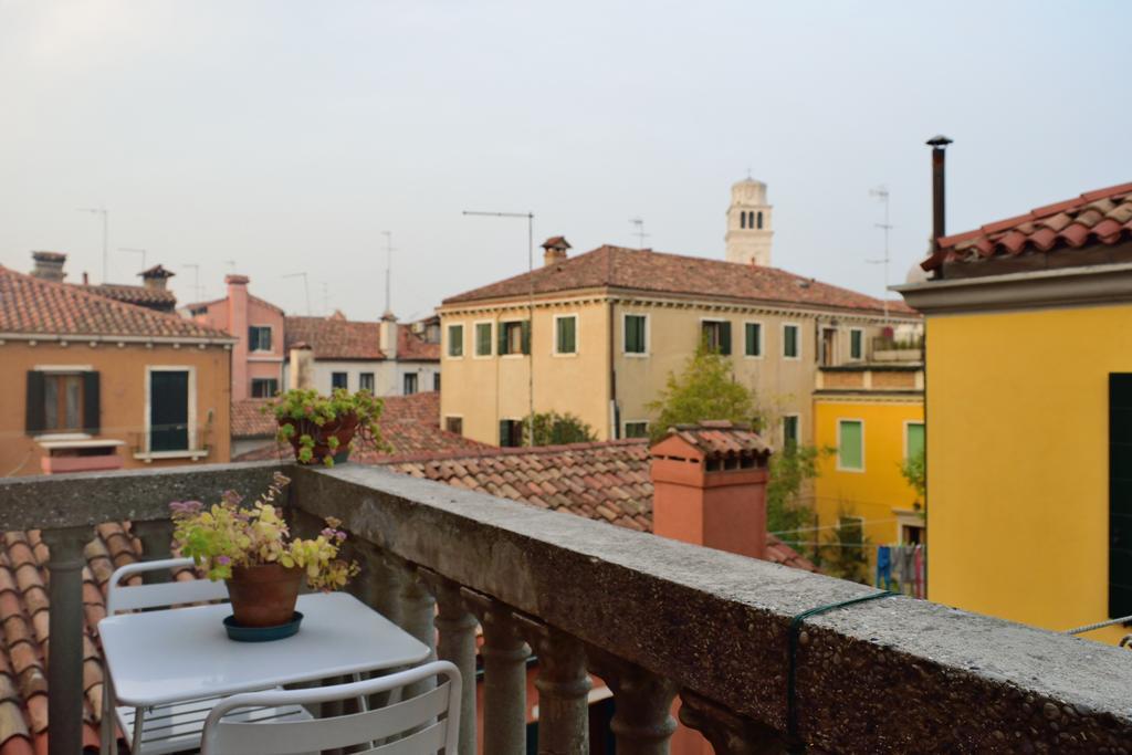 Appartement Biennale 252 *